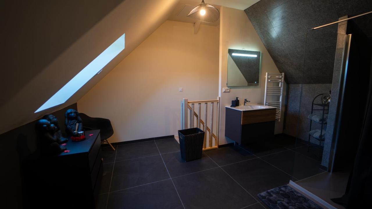 Magnifique Duplex Avec Jaccuzi, Sauna Et Cinema Room Privatif Fontenoy  Bagian luar foto